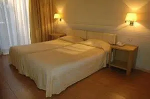 Mayfair Hotel