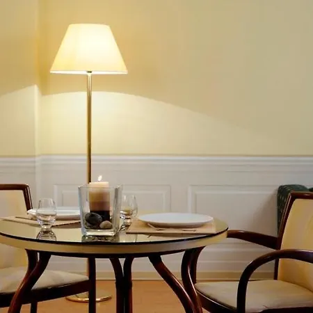 Mayfair Hotel